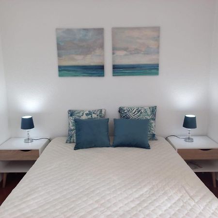 Carcavelos Surf Beach House מראה חיצוני תמונה